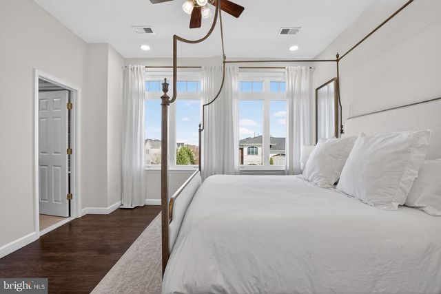 43569 WILD INDIGO TER, Leesburg, VA 20176