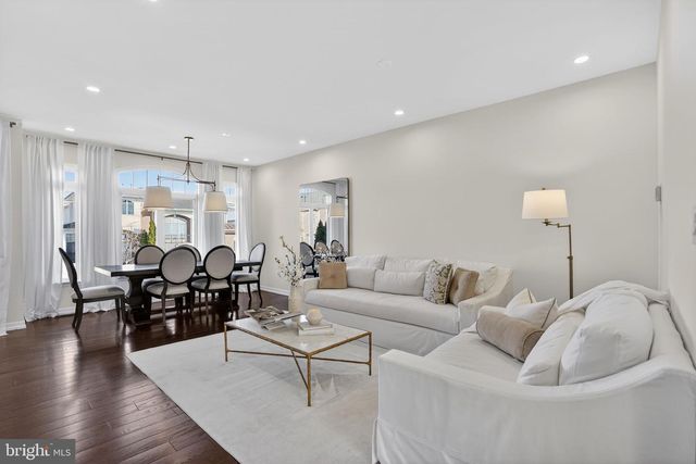 43569 WILD INDIGO TER, Leesburg, VA 20176