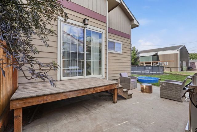 2424 N COLUMBUS St, Spokane, WA 99207