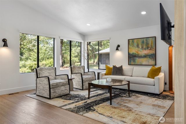 20921 SE 159th Street, Renton, WA 98059