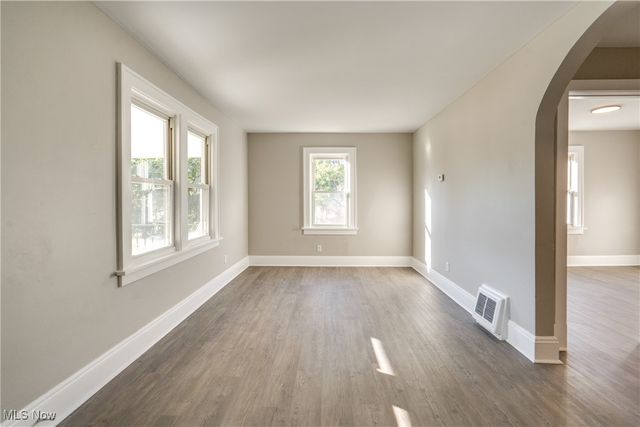 404 Newell Avenue, Akron, OH 44305