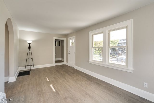 404 Newell Avenue, Akron, OH 44305