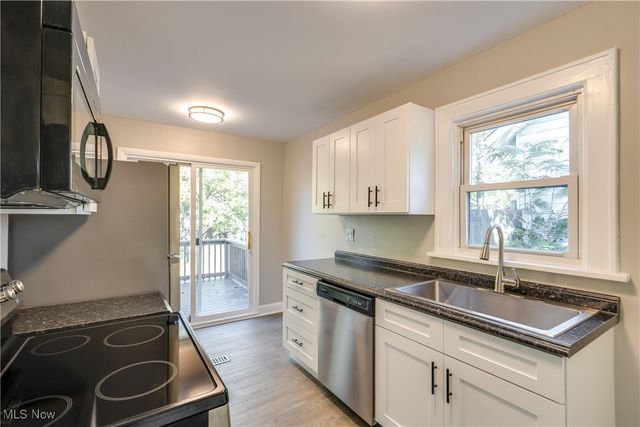 404 Newell Avenue, Akron, OH 44305