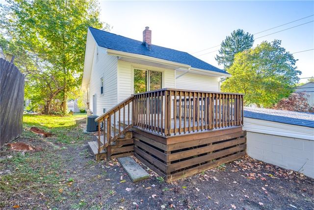 404 Newell Avenue, Akron, OH 44305