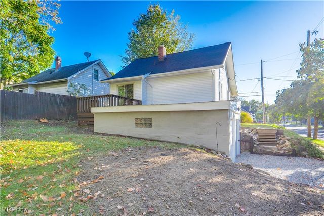 404 Newell Avenue, Akron, OH 44305