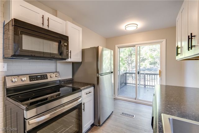 404 Newell Avenue, Akron, OH 44305