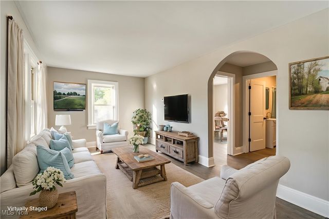 404 Newell Avenue, Akron, OH 44305