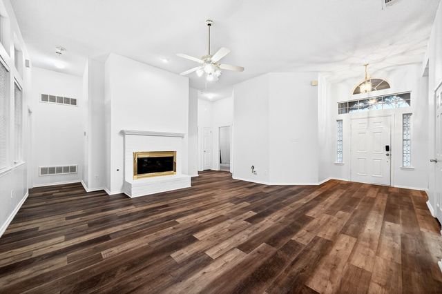 809 Yosemite Trail, Mesquite, TX 75149