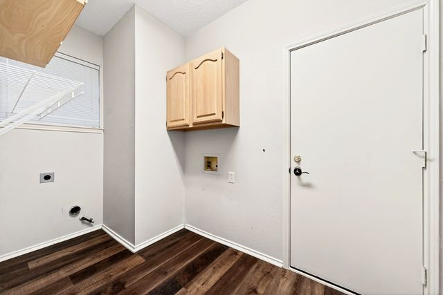 809 Yosemite Trail, Mesquite, TX 75149