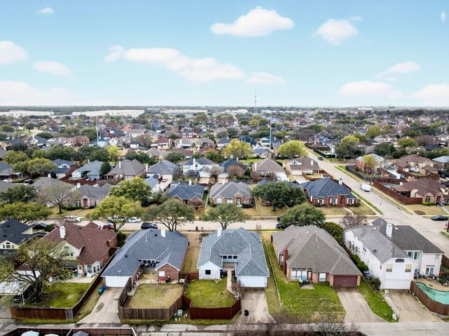 809 Yosemite Trail, Mesquite, TX 75149