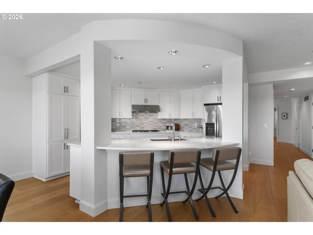 5511 Se SCENIC Ln 203, Vancouver, WA 98661
