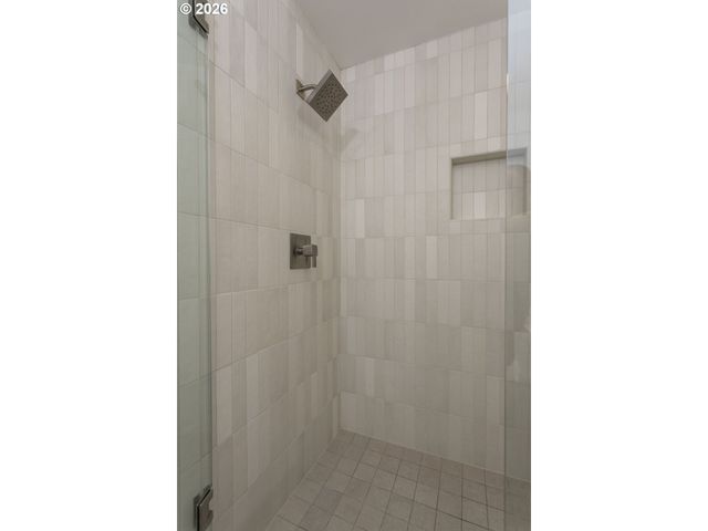 5511 Se SCENIC Ln 203, Vancouver, WA 98661
