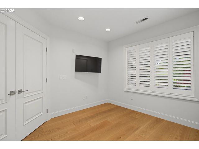 5511 Se SCENIC Ln 203, Vancouver, WA 98661