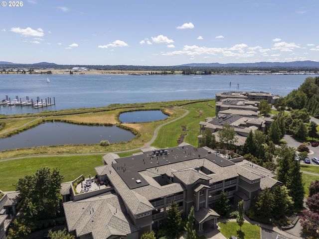 5511 Se SCENIC Ln 203, Vancouver, WA 98661