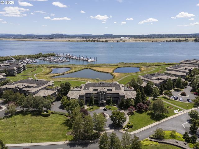 5511 Se SCENIC Ln 203, Vancouver, WA 98661