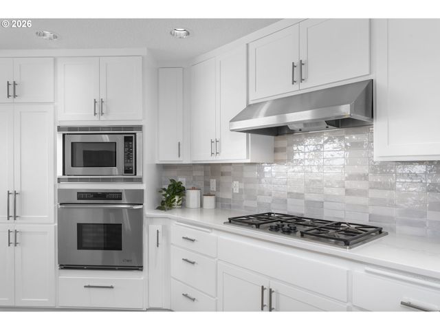 5511 Se SCENIC Ln 203, Vancouver, WA 98661