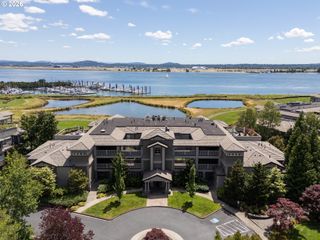 5511 Se SCENIC Ln 203, Vancouver, WA 98661