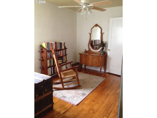 273 CREST Dr, Myrtle Creek, OR 97457