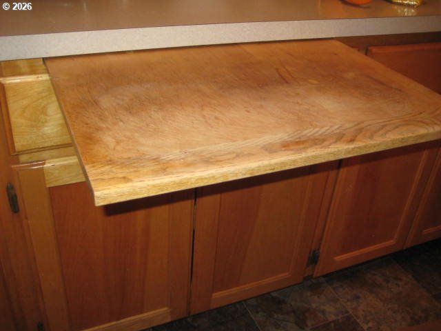 273 CREST Dr, Myrtle Creek, OR 97457