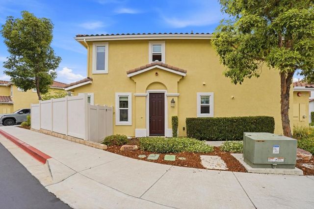 8629 Sage Shadow Drive, Lakeside, CA 92040
