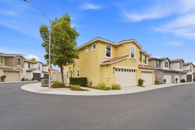 8629 Sage Shadow Drive, Lakeside, CA 92040