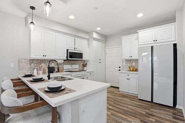 8629 Sage Shadow Drive, Lakeside, CA 92040