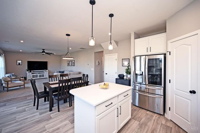 2063 Harvest Meadows Avenue, Batavia, OH 45103