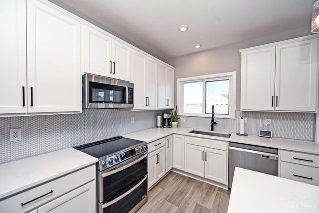 2063 Harvest Meadows Avenue, Batavia, OH 45103