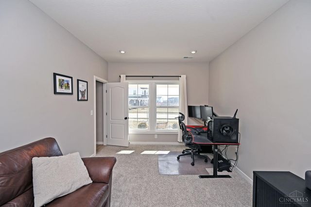 2063 Harvest Meadows Avenue, Batavia, OH 45103