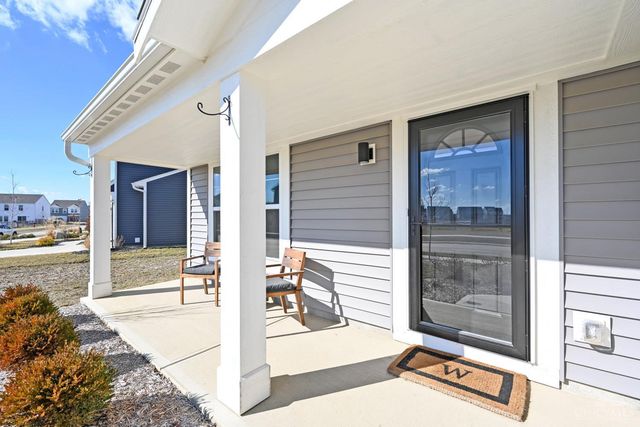 2063 Harvest Meadows Avenue, Batavia, OH 45103