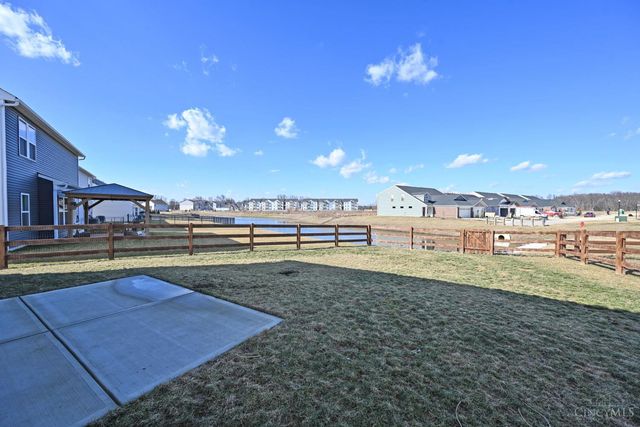 2063 Harvest Meadows Avenue, Batavia, OH 45103