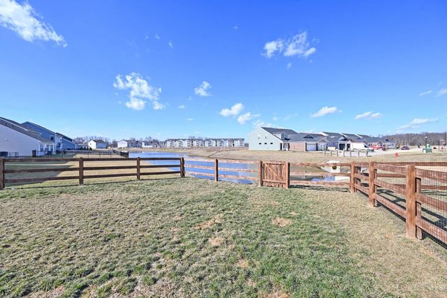 2063 Harvest Meadows Avenue, Batavia, OH 45103