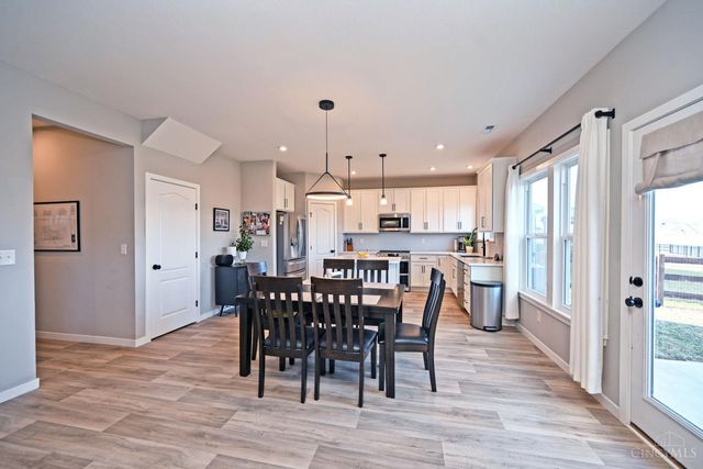 2063 Harvest Meadows Avenue, Batavia, OH 45103