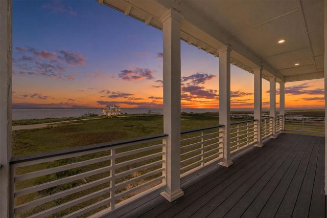1611 Brown Pelican Bend, Galveston, TX 77554