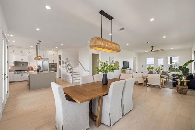 1611 Brown Pelican Bend, Galveston, TX 77554