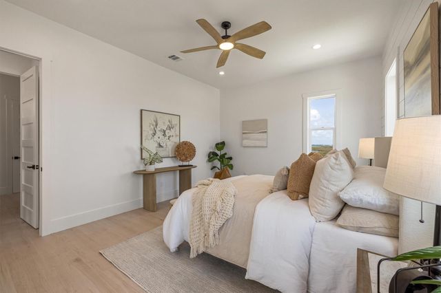 1611 Brown Pelican Bend, Galveston, TX 77554