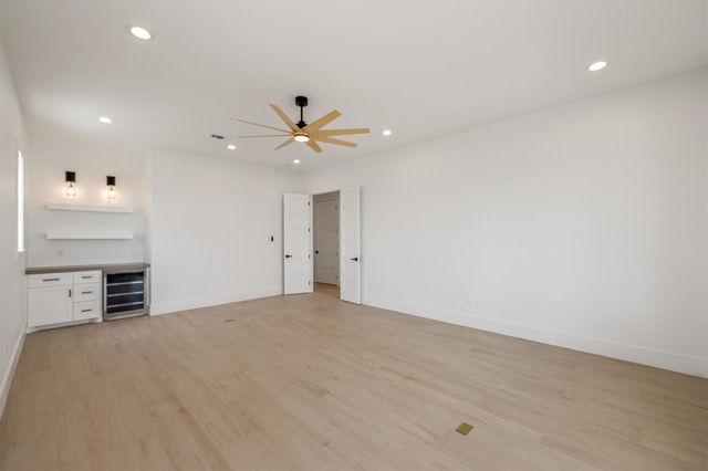 1611 Brown Pelican Bend, Galveston, TX 77554