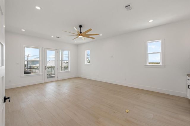 1611 Brown Pelican Bend, Galveston, TX 77554