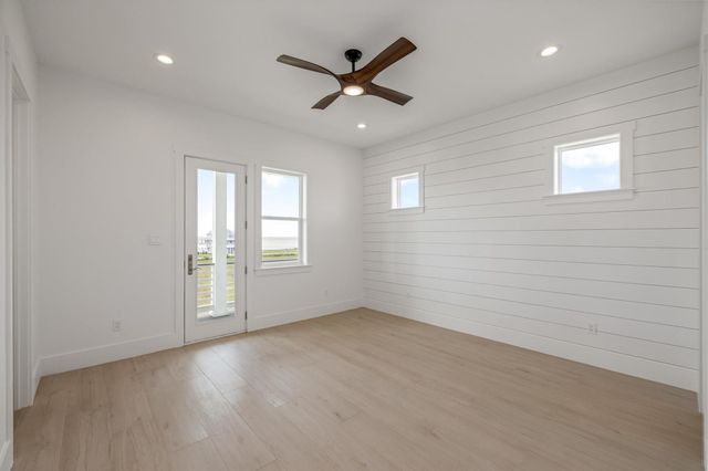 1611 Brown Pelican Bend, Galveston, TX 77554