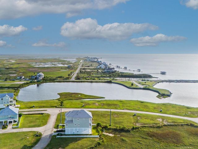 1611 Brown Pelican Bend, Galveston, TX 77554