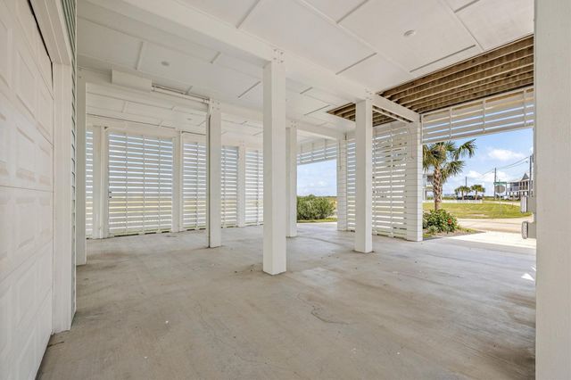 1611 Brown Pelican Bend, Galveston, TX 77554