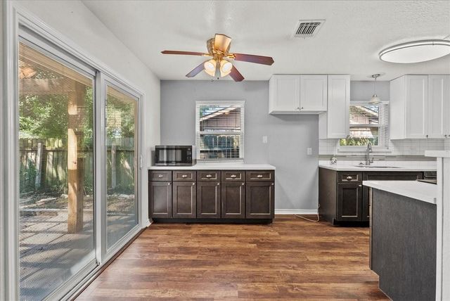 5208 Cunningham Drive, Pearland, TX 77581