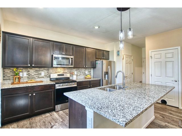 5340 Stagecoach Ave, Longmont, CO 80504