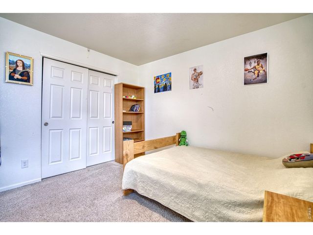 5340 Stagecoach Ave, Longmont, CO 80504