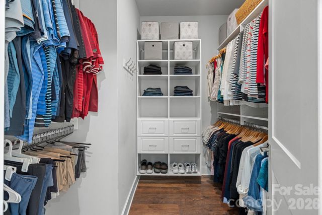 860 38th Avenue NE, Hickory, NC 28601