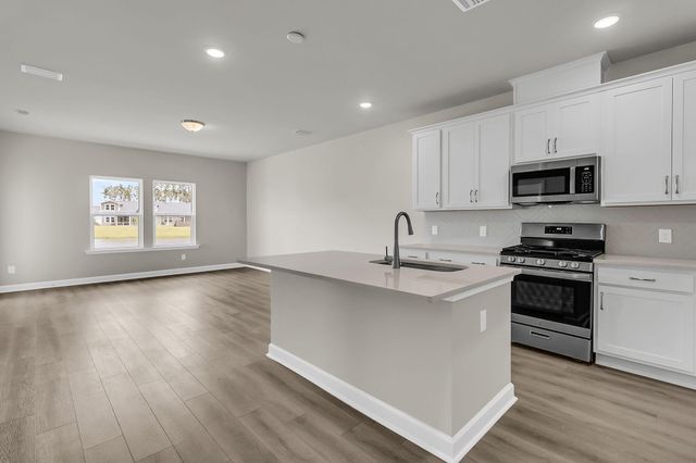 108 Breezy Day Drive, Summerville, SC 29486