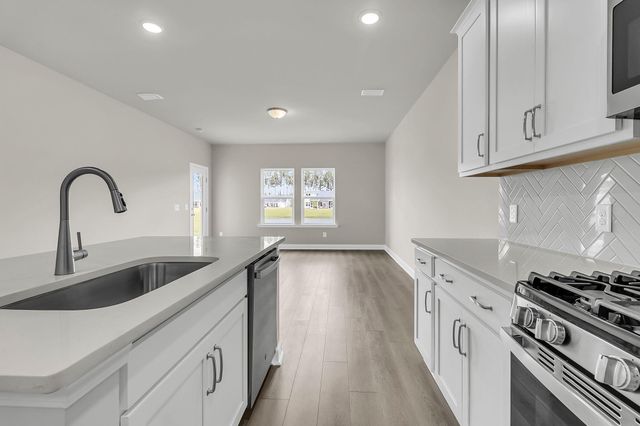 108 Breezy Day Drive, Summerville, SC 29486