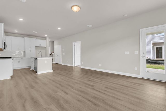 108 Breezy Day Drive, Summerville, SC 29486