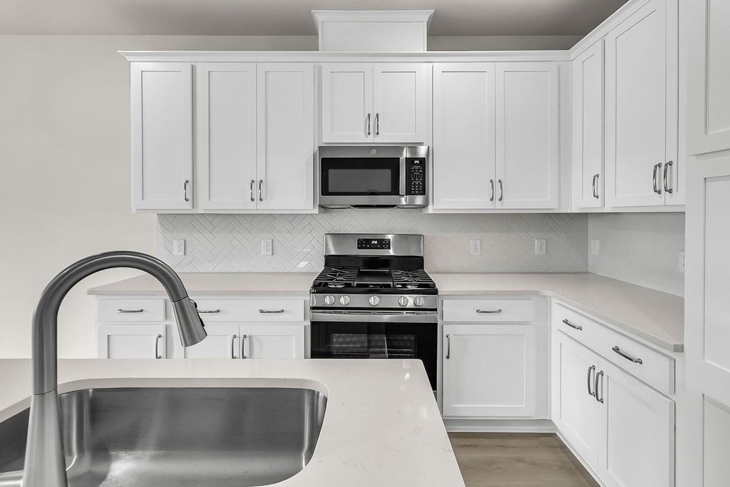 108 Breezy Day Drive, Summerville, SC 29486