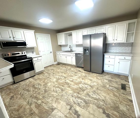 2309 Walnut Street, Hopkinsville, KY 42240